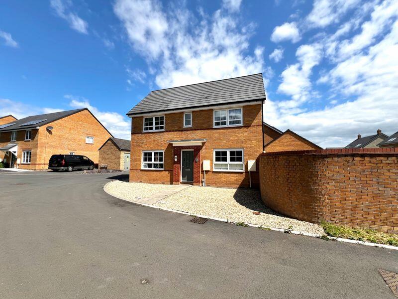 3 bedroom detached house for sale in Quantock Close, Midsomer Norton, BA3