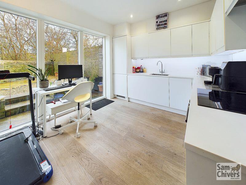 Additional property image - Temple Gardens, Temple Cloud