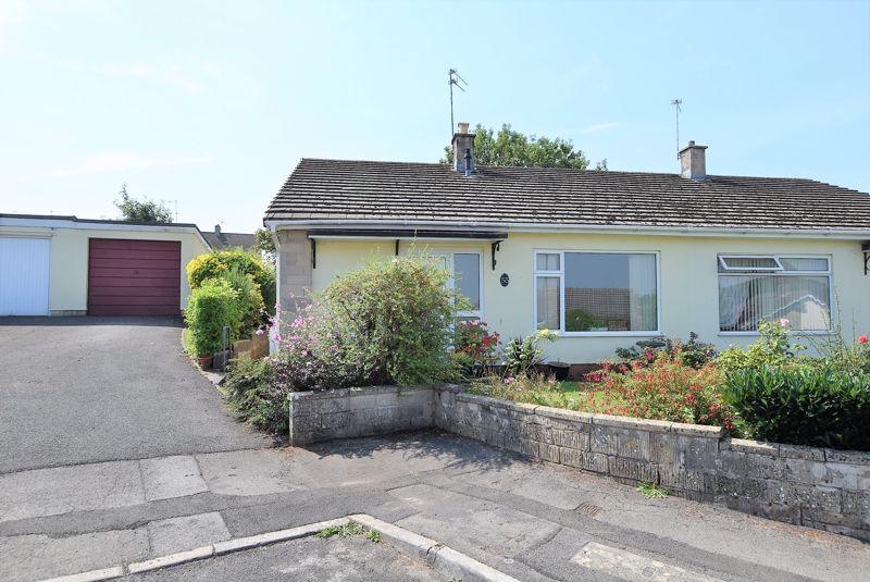 2 bedroom semidetached bungalow for sale in High Meadows, Midsomer