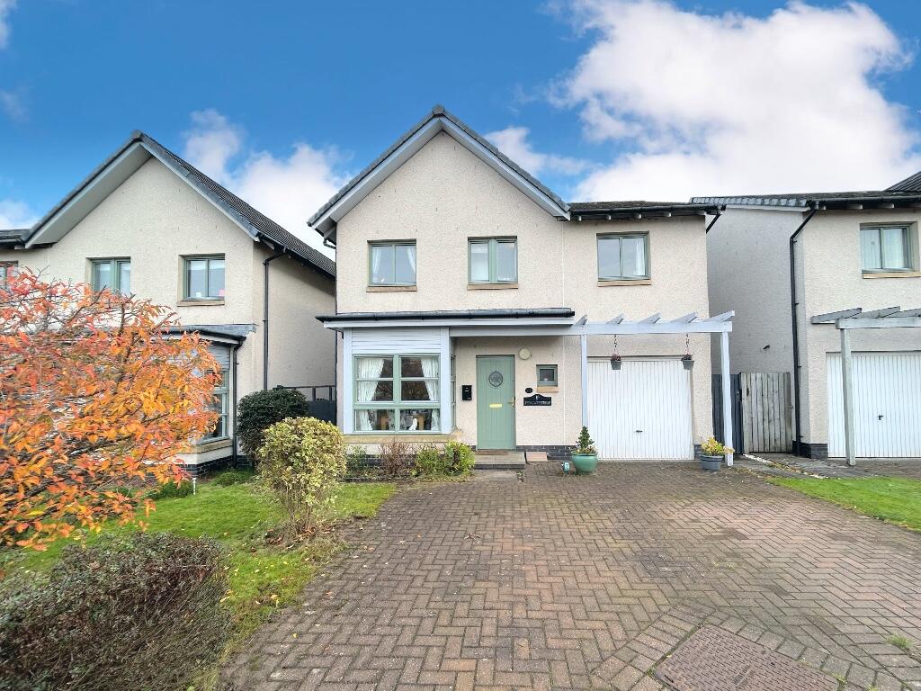 4 bedroom detached house for sale in 30 Muirhouses Crescent, Bo'ness