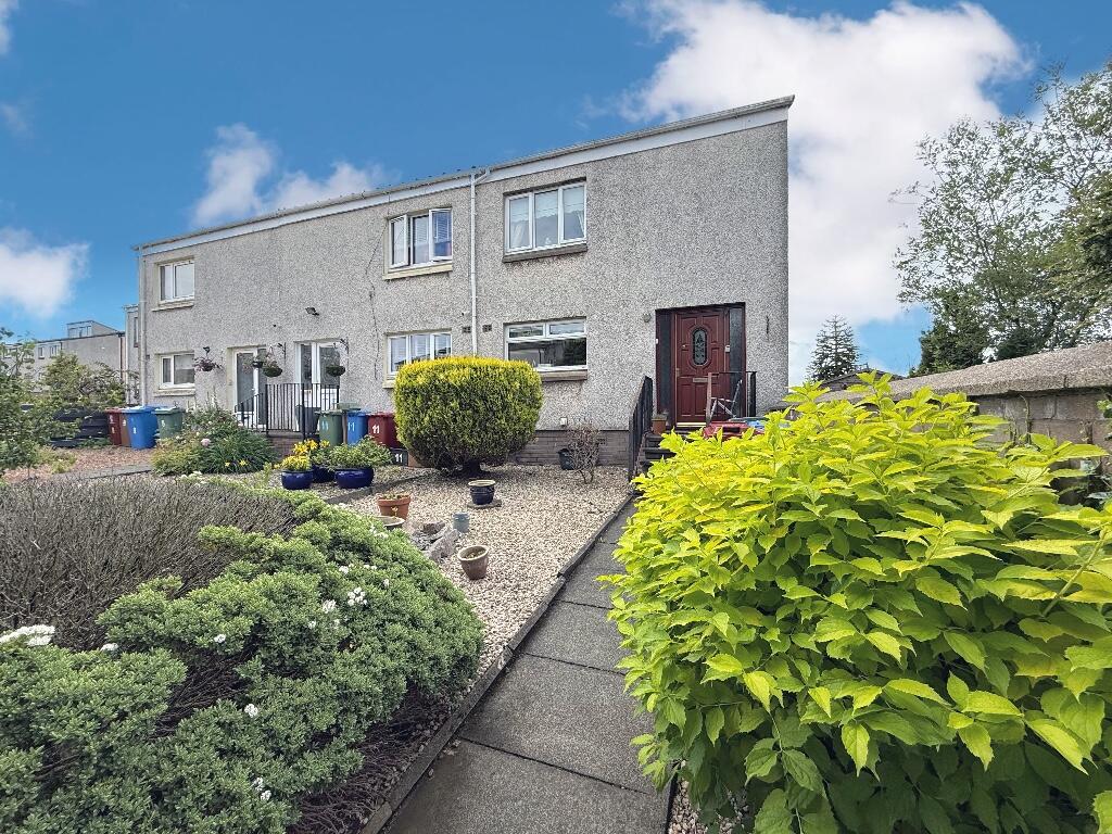 Main image of property: 13 Tiree Place, Hallglen,Falkirk, FK1 2PP