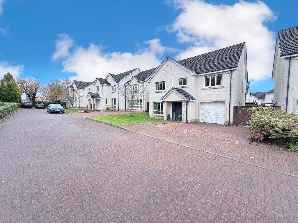 Main image of property: 4 Drover Place, Kinnaird, Larbert, FK5 4GX