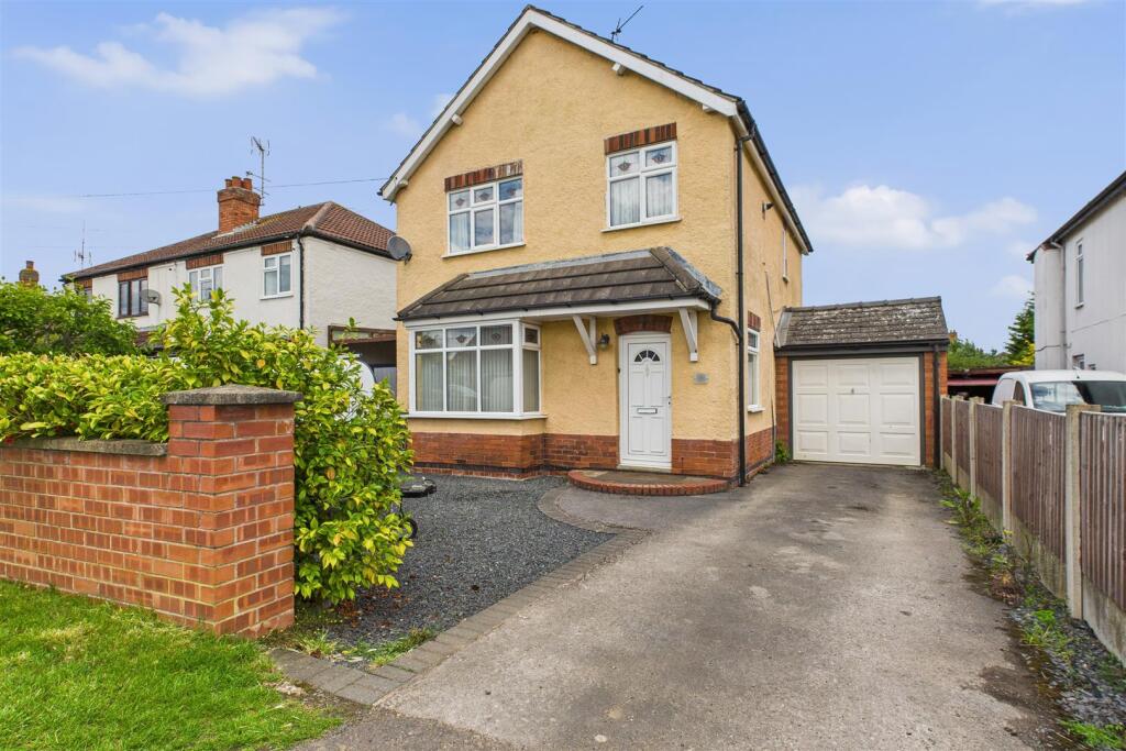 Main image of property: Long Lane, Farndon, Newark