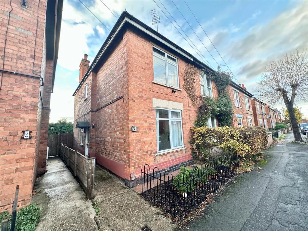 Main image of property: Lawrence Street, Newark