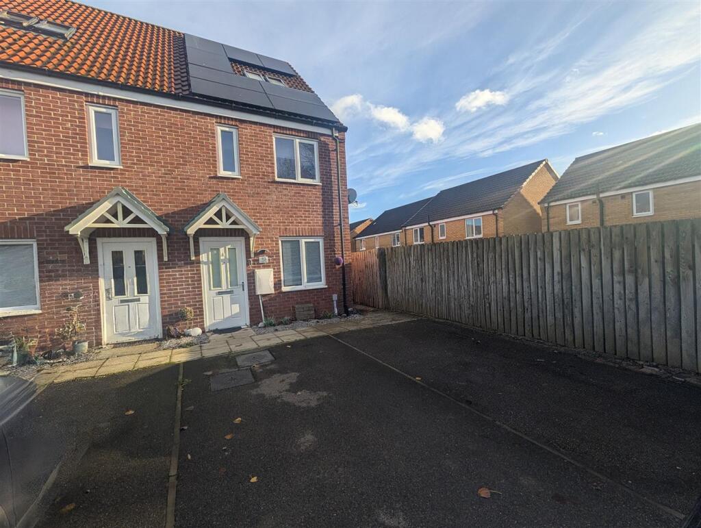 Main image of property: Furnace Close, North Hykeham