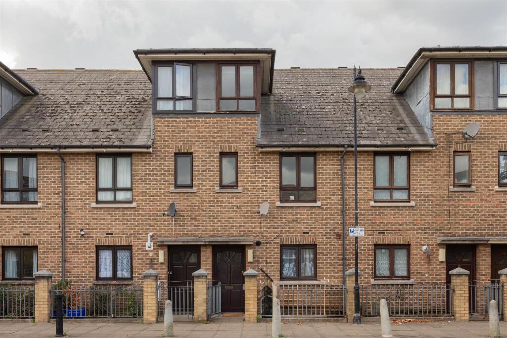 Main image of property: Corn Way, Leytonstone