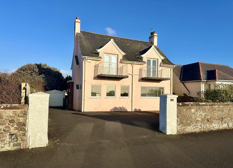 4 bedroom detached house for sale in Seafield Drive, Ayr, KA7