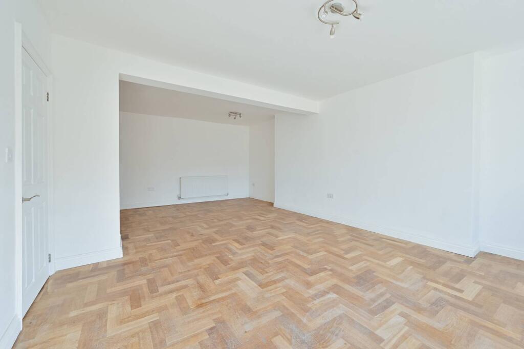 Main image of property: Bennetts End, HP3, Hemel Hempstead, HP3