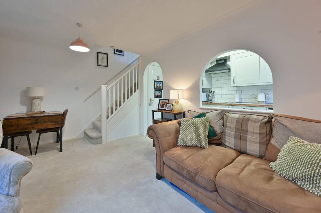 Main image of property: Little Mimms, Hemel Hempstead, HP2