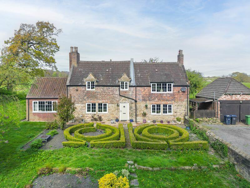 5 bedroom detached house for sale in Trenchside, Ravensworth Park