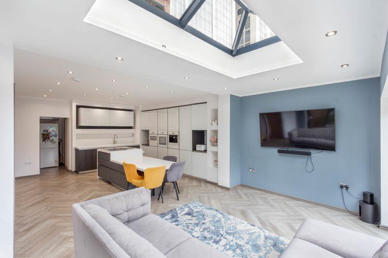 4 bedroom semidetached house for sale in Keyes Gardens, High West