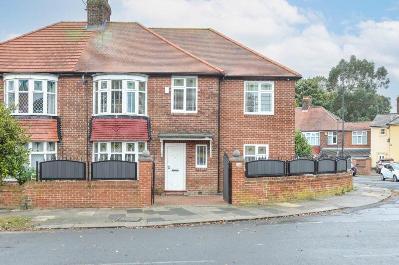 5 bedroom semidetached house for sale in Wingrove Road North, Fenham