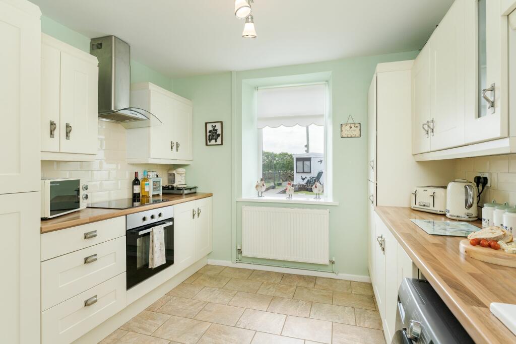 Additional property image - Cae'r Ysgol Farm, Tonyrefail, Porth