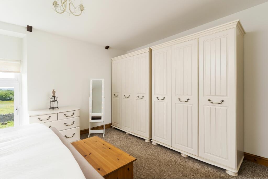 Additional property image - Cae'r Ysgol Farm, Tonyrefail, Porth