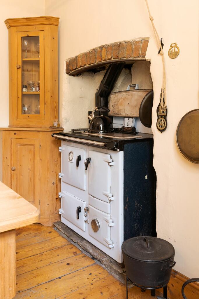 Additional property image - The Laurels, High Street, Llantrisant, Pontyclun