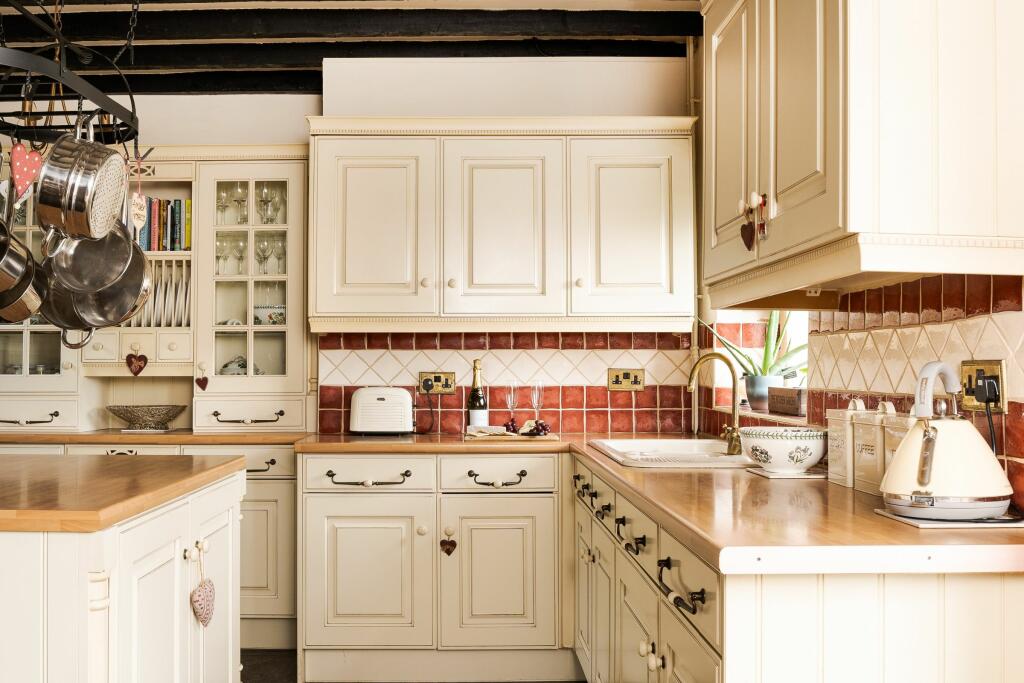 Additional property image - The Laurels, High Street, Llantrisant, Pontyclun