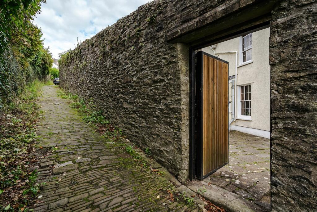 Additional property image - The Laurels, High Street, Llantrisant, Pontyclun