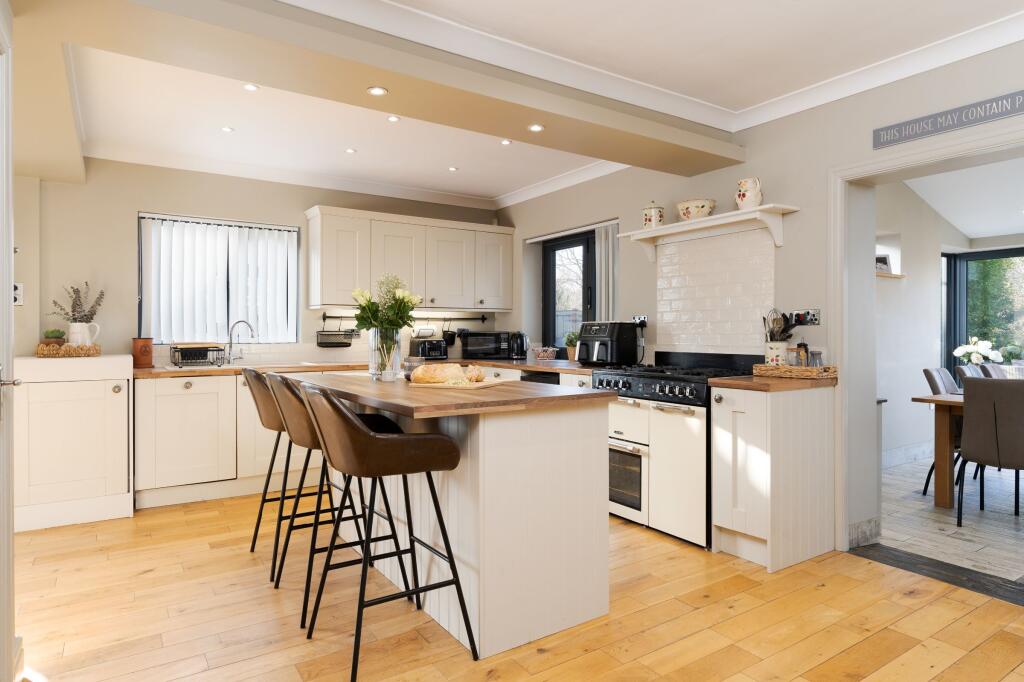 Additional property image - Robgill, Gwern-Y-Steeple, Peterston-Super-Ely
