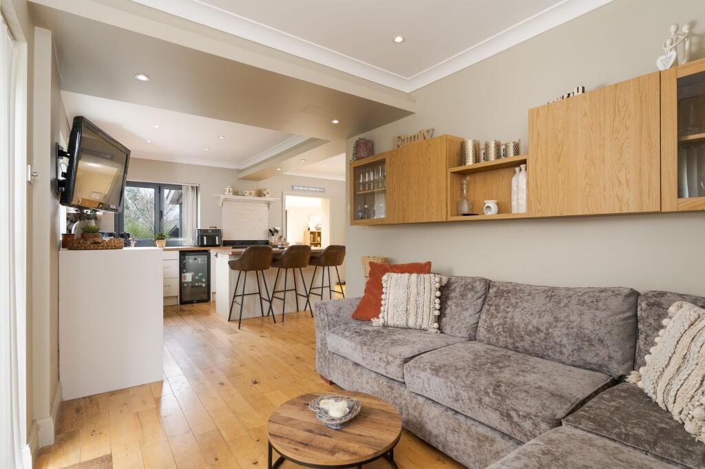 Additional property image - Robgill, Gwern-Y-Steeple, Peterston-Super-Ely