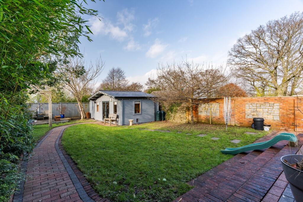 Additional property image - Robgill, Gwern-Y-Steeple, Peterston-Super-Ely