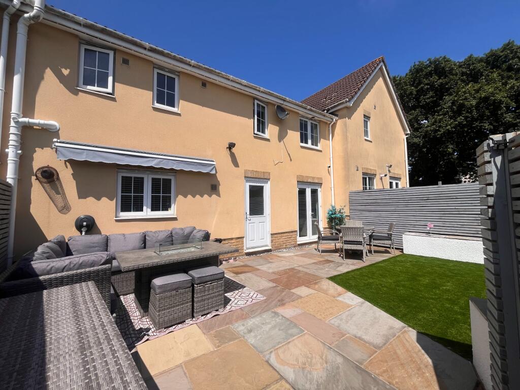 Main image of property: Clos Celyn, Barry