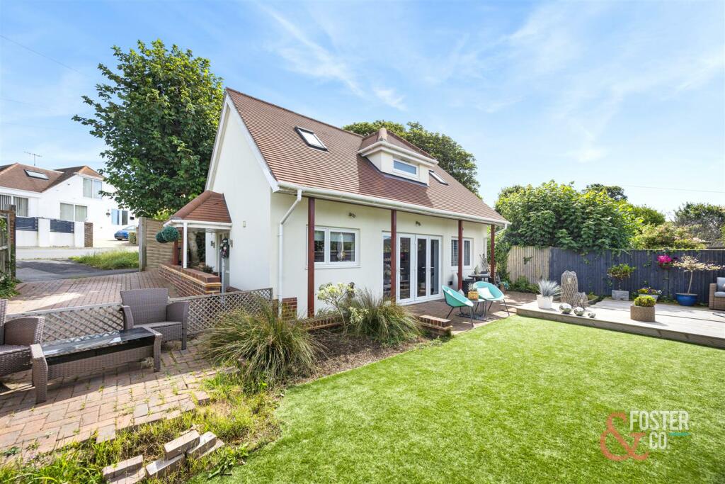 2 bedroom detached house for sale in Ainsworth Avenue, Ovingdean, BN2