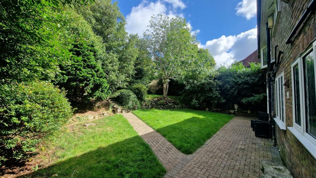 Additional property image - Woodlands, Hove
