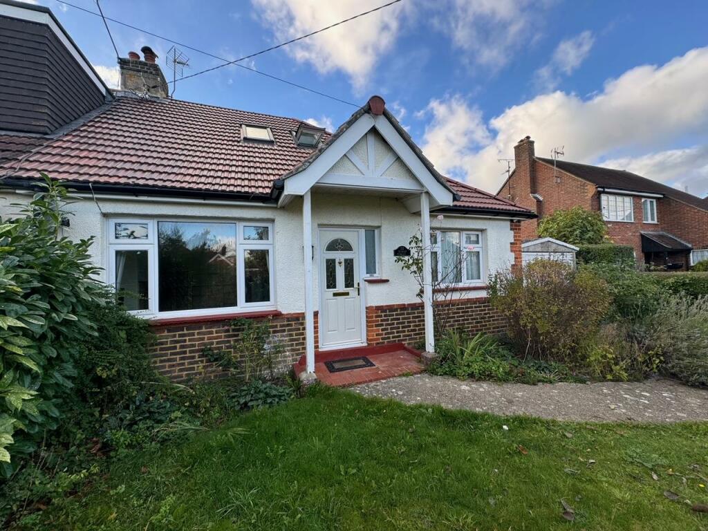 4 bedroom semidetached bungalow for rent in Roman Road, Steyning, BN44