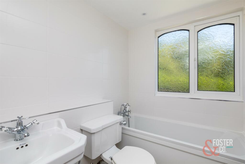 Additional property image - Treetops Close, Brighton