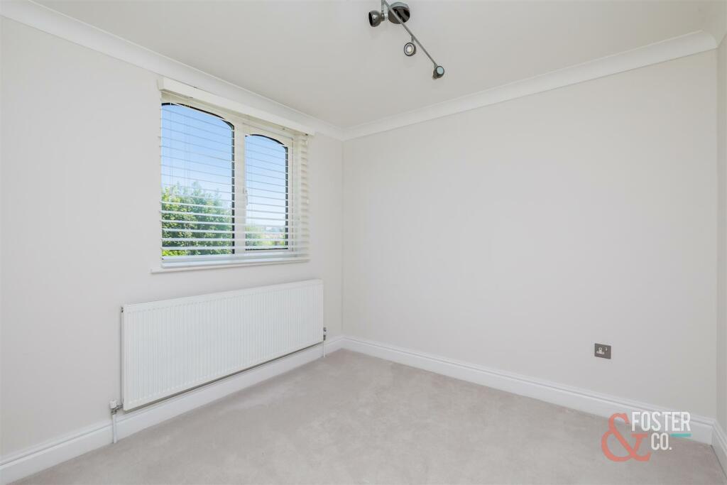 Additional property image - Treetops Close, Brighton