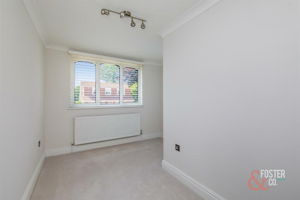Additional property image - Treetops Close, Brighton