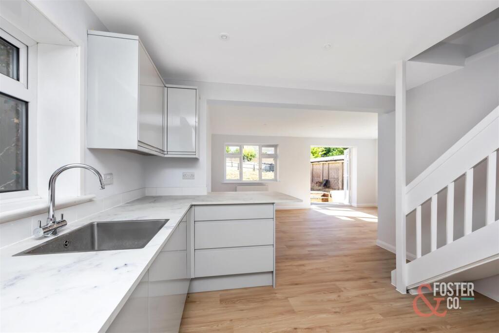 Additional property image - Mill Hill Close, Shoreham-By-Sea