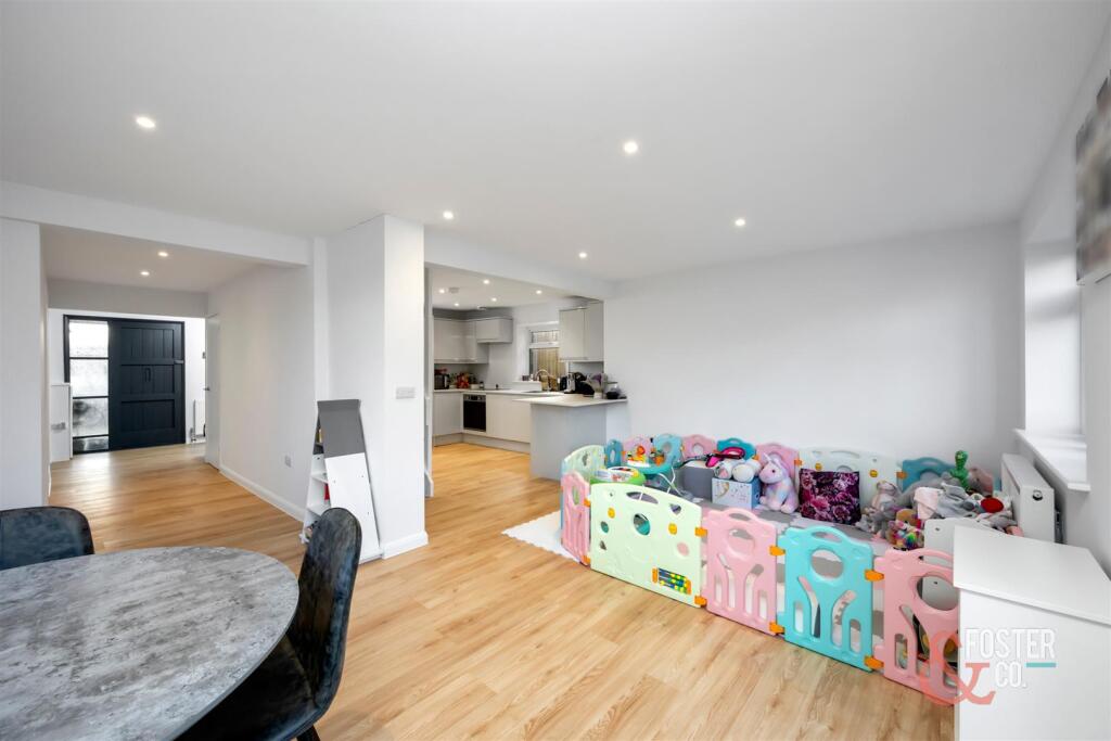 Additional property image - Mill Hill Close, Shoreham-By-Sea