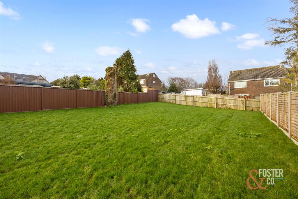 Additional property image - Mill Hill Close, Shoreham-By-Sea