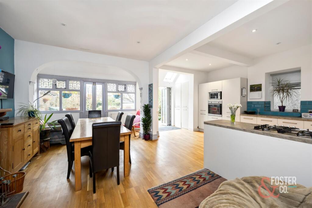 Additional property image - Bigwood Avenue, Hove