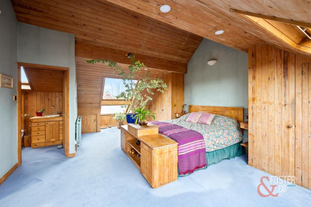 Additional property image - Bigwood Avenue, Hove