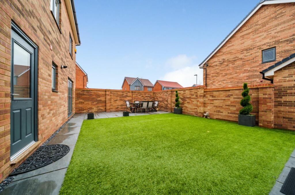 5 bedroom detached house for sale in Burgoyne Avenue, Wootton, Bedford