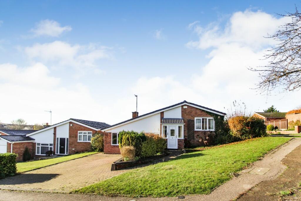 3 bedroom detached bungalow for sale in Godwin Way, Bromham, MK43
