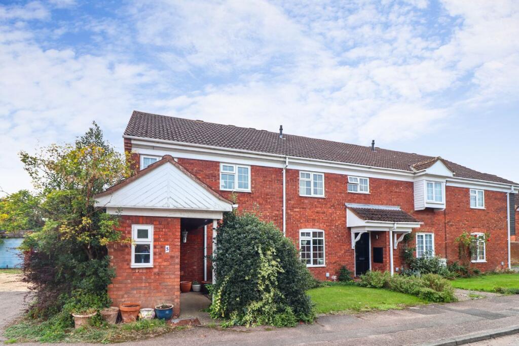 Main image of property: Chinnor Close, Bedford