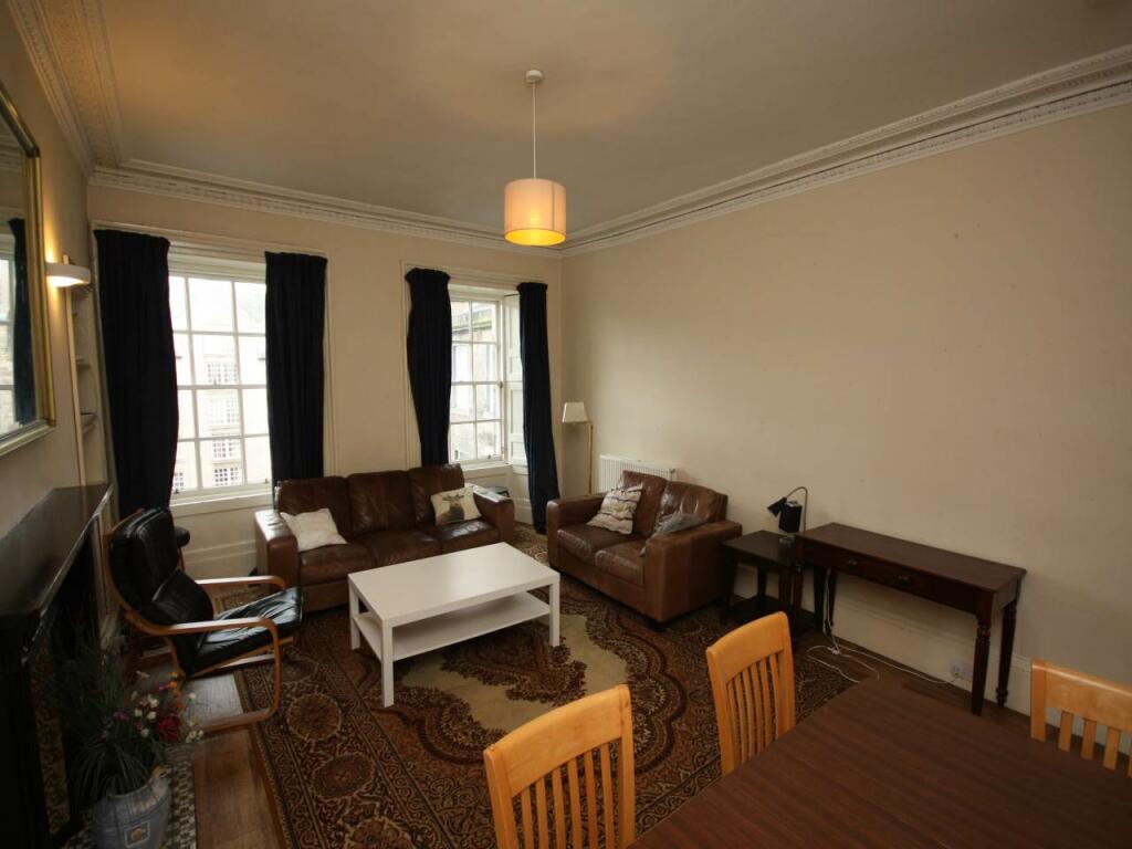 4 bedroom flat for rent in St Patricks Square, Newington, Edinburgh, EH8