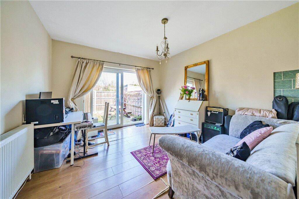 1 bedroom for sale in Whitchurch Lane, Edgware, Middlesex, HA8