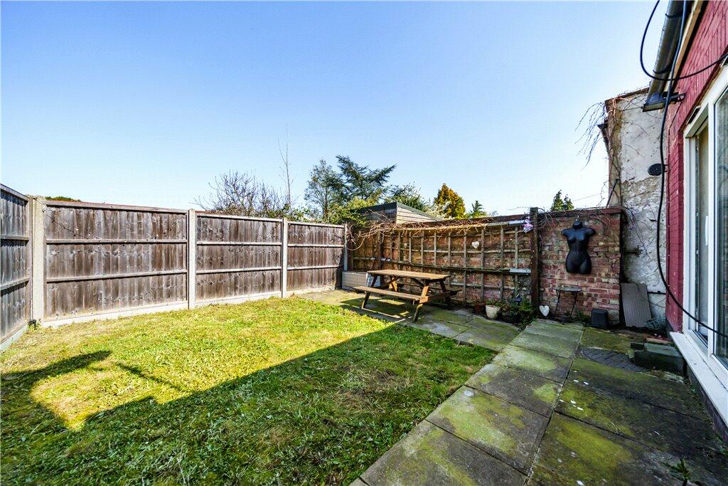 1 bedroom for sale in Whitchurch Lane, Edgware, Middlesex, HA8