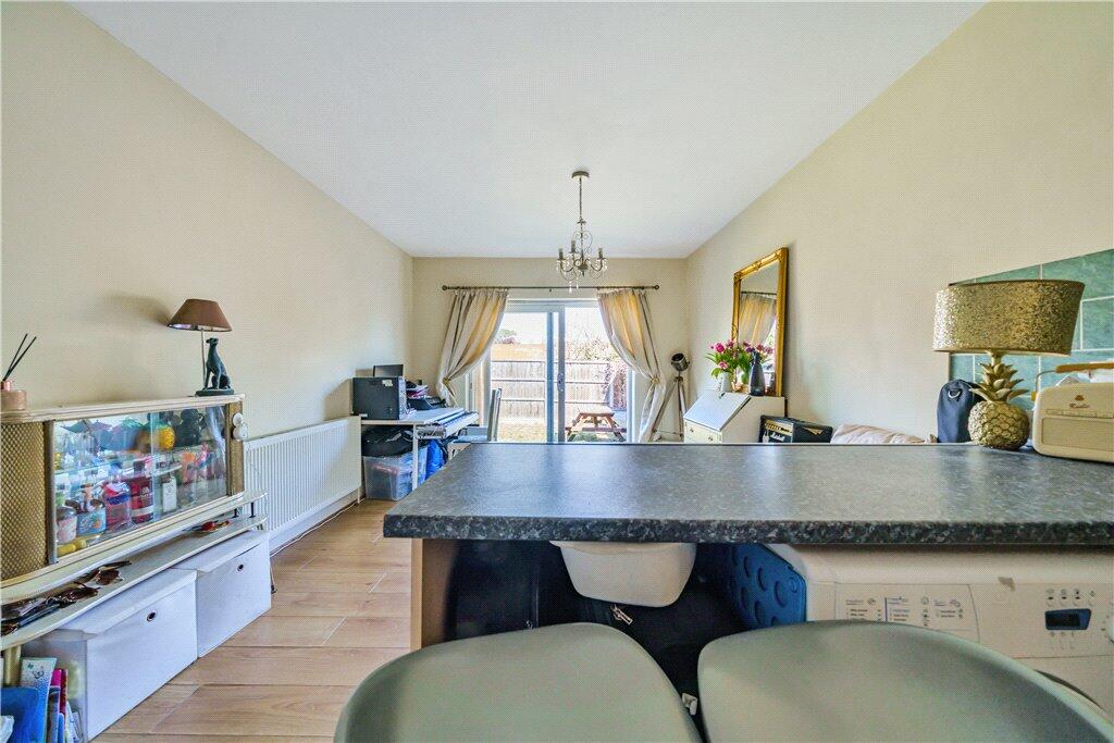 1 bedroom for sale in Whitchurch Lane, Edgware, Middlesex, HA8