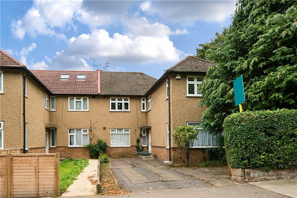 2 bedroom for sale in Elm Park, Stanmore, Middlesex, HA7