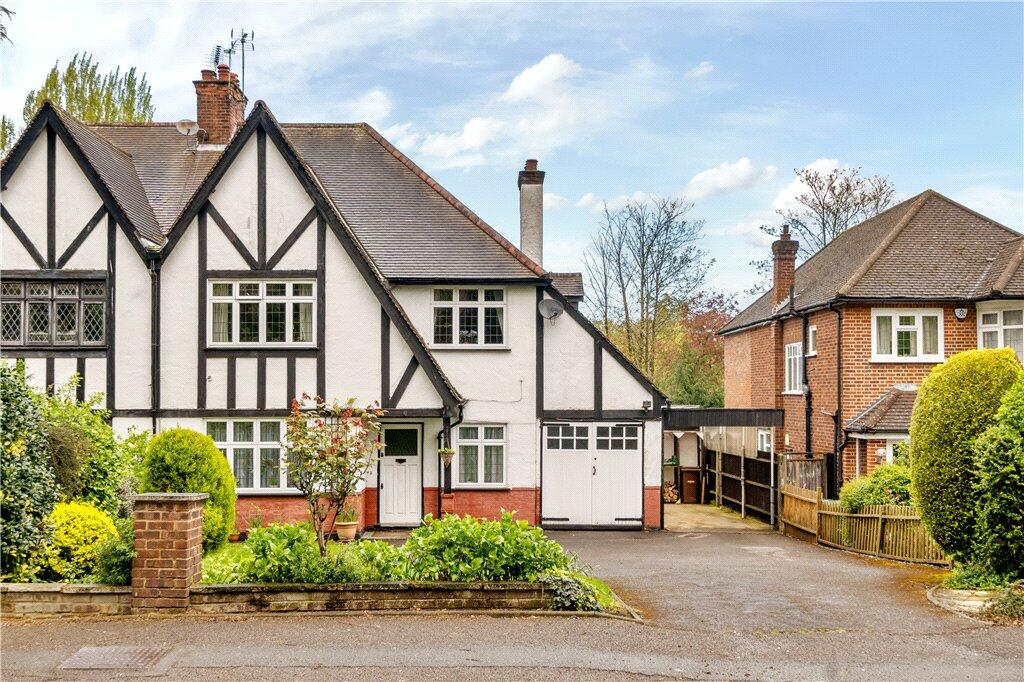4 bedroom semidetached house for sale in Gordon Avenue, Stanmore