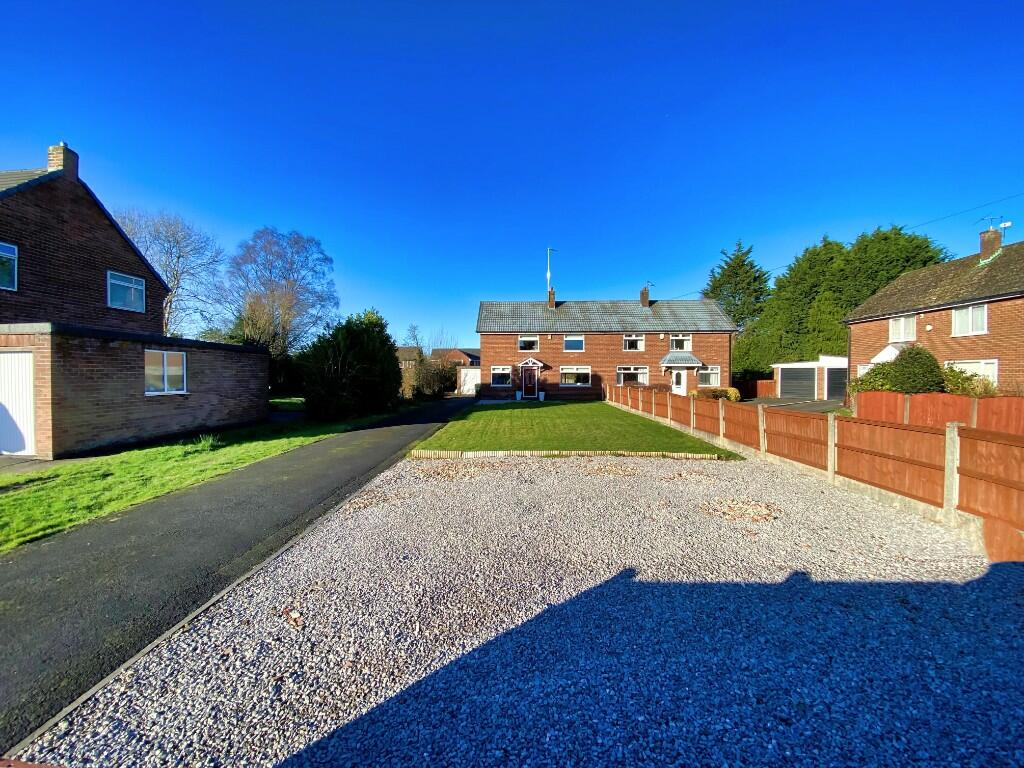 3 bedroom semidetached house for sale in Oaklands Road, Lowton WA3