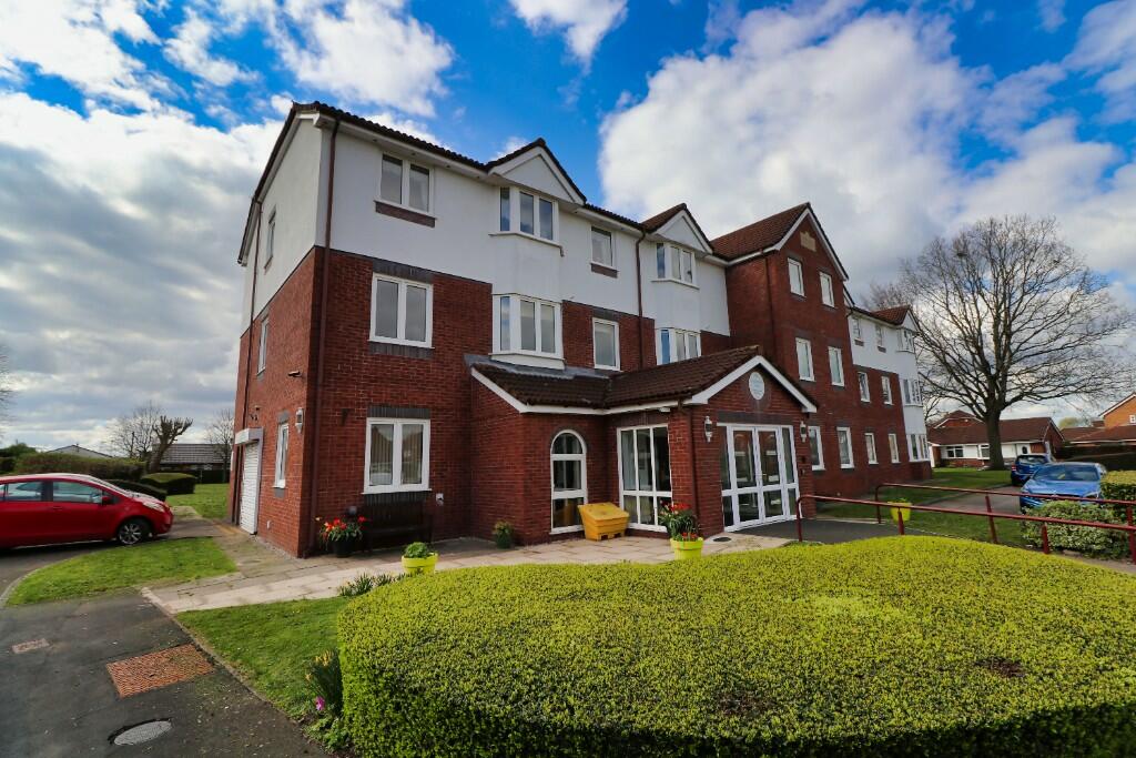 2 bedroom apartment for sale in Sandringham Court Thurlow, Lowton, WA3