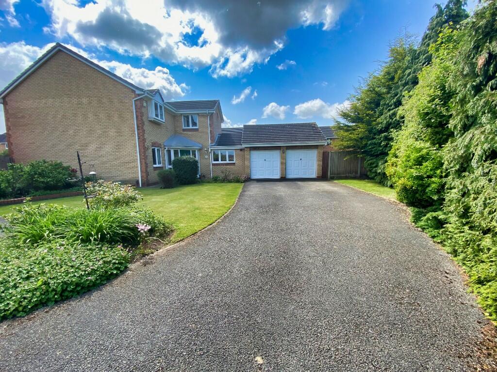 4 bedroom detached house for sale in Redstart Close, Lowton, WA3