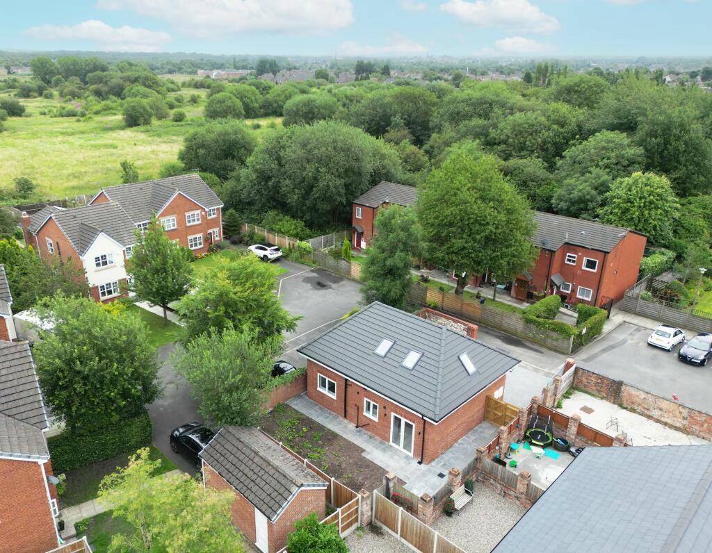 4 bedroom detached house for sale in Slackey Fold, Hindley Green WN2