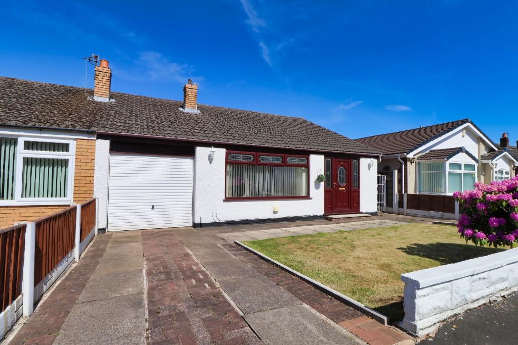 3 bedroom semidetached bungalow for sale in Malton Avenue, Lowton, WA3